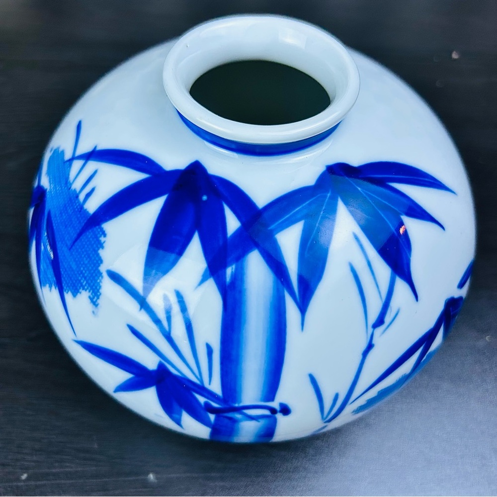 Blue White Porcelain Bamboo Vase Chinoiserie‎ 6.5” Grandmillenial Japan Decor - Picture 11 of 17